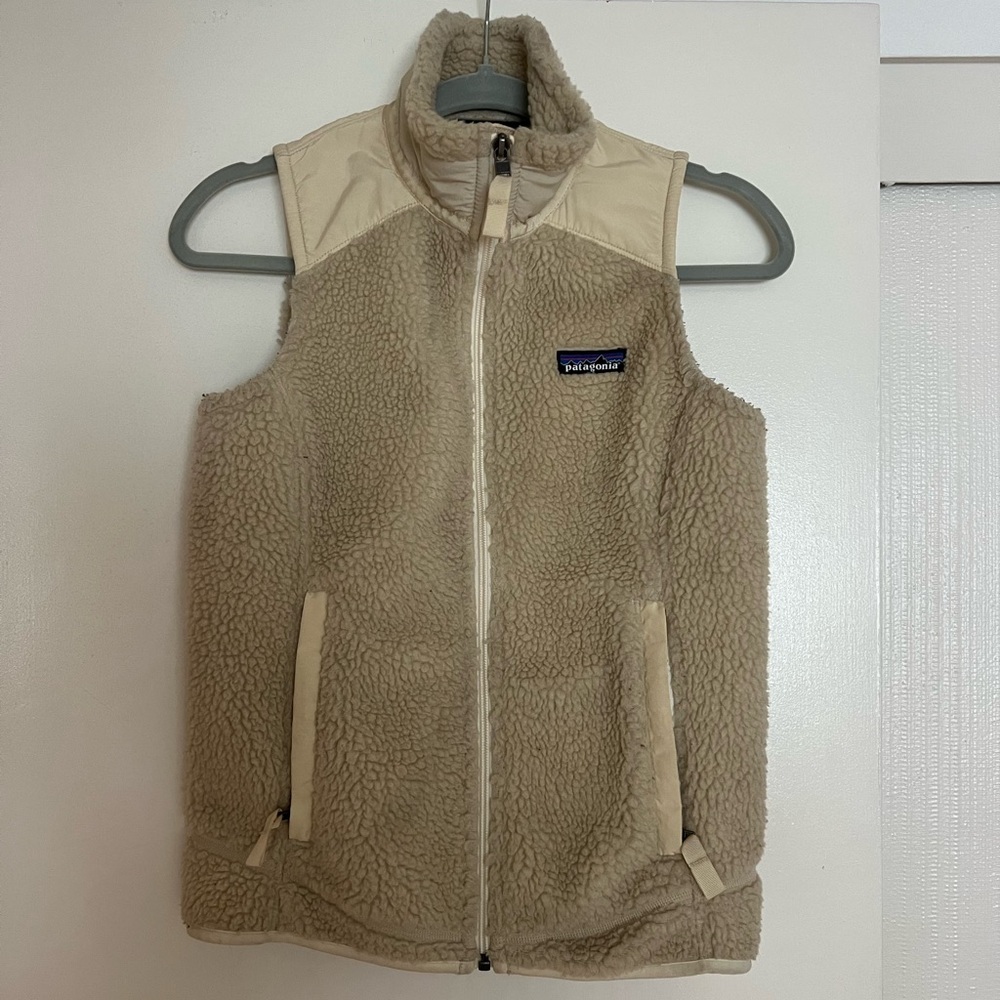 Patagonia Cream Sherpa Vestibule